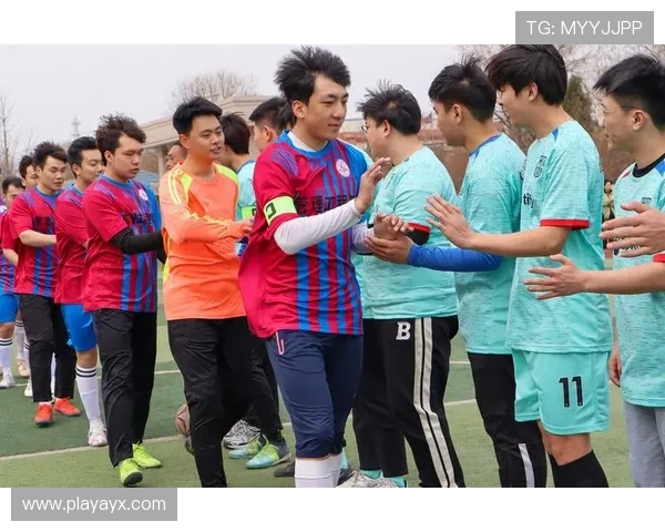 格罗宁根主场激战绽放亮点，球队展现顽强斗志赢得球迷喝彩